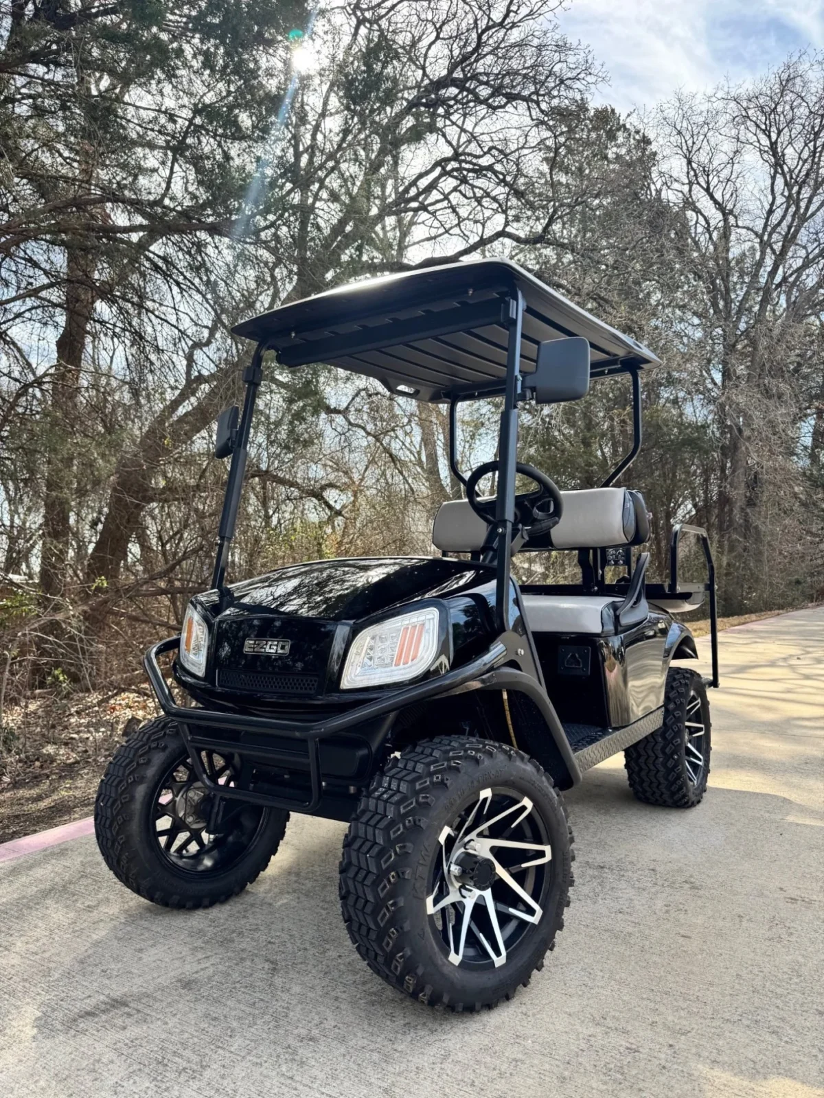 2017 E-Z-GO Express S4 Clays Limited Edition Gas Golf Cart (Pre-Owned)